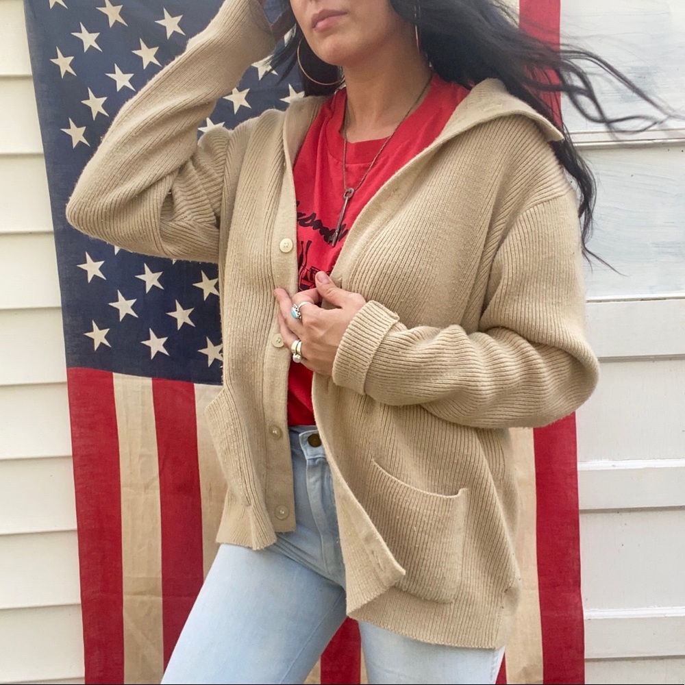 1970s TRUE VINTAGE KHAKI BROWN FOLD OVER COLLAR DOUBLE POCKET SWEATER CARDIGAN